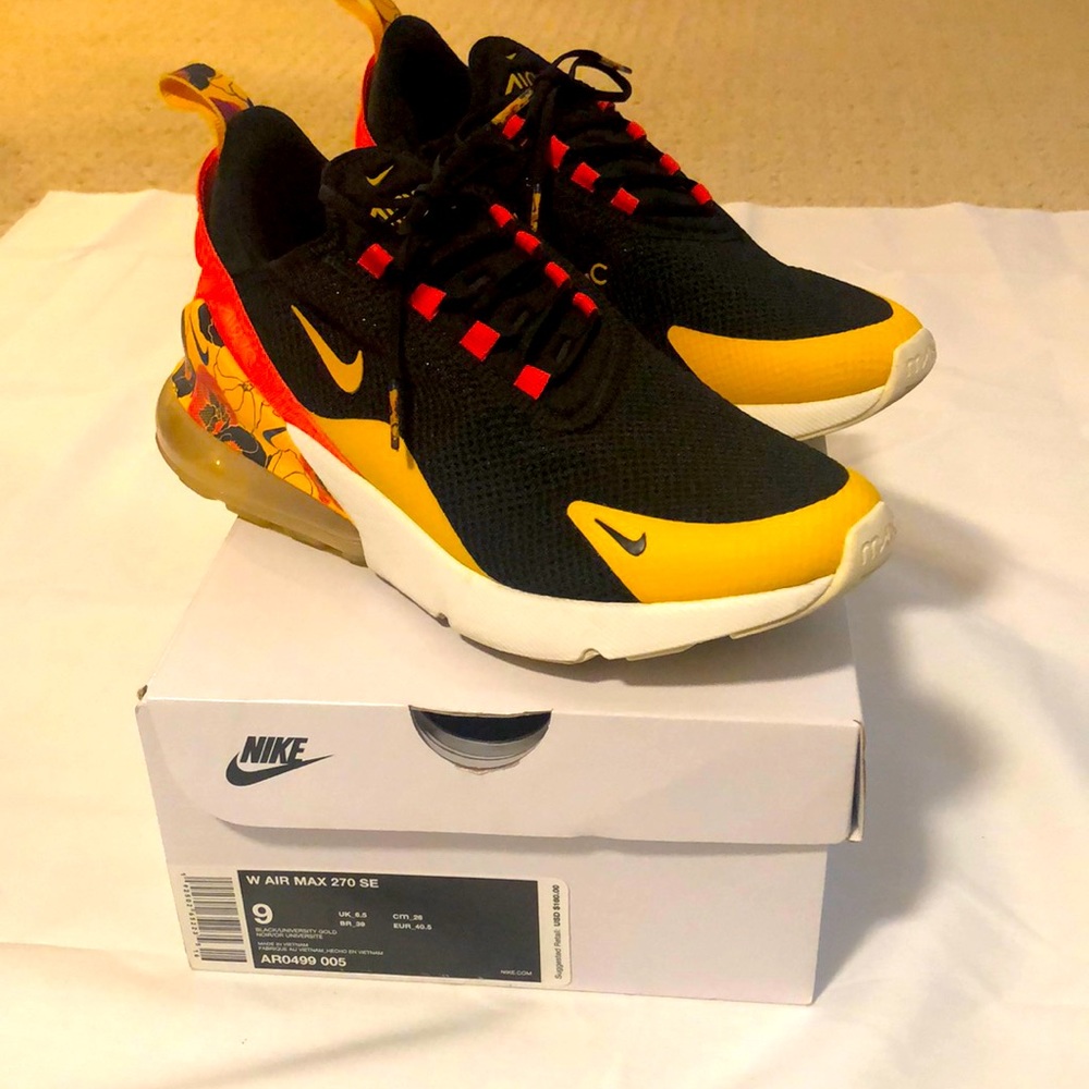 Nike Air Max 270 SE in a size Women 9!